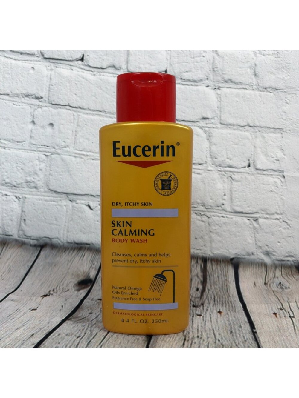 (1) Eucerin Skin Calming Body Wash for Dry & Itchy Skin Fragrance Free 8.4oz NEW